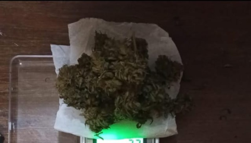 Detuvieron a un persona con marihuana en Mariano Moreno